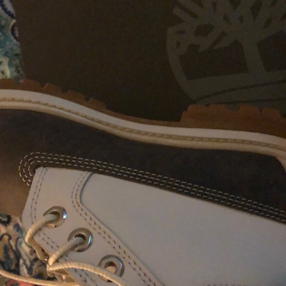 Boots - Picture 3 of 3